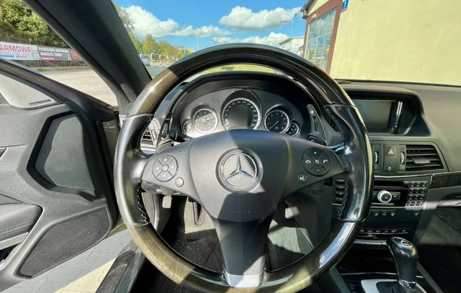 Mercedes-Benz Klasa E cena 54999 przebieg: 291000, rok produkcji 2009 z Bielawa małe 67